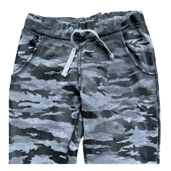 SPENGLISH black & grey Camo joggers, M, EUC - Picture 3 of 11